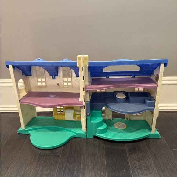 VINTAGE Fisher-Price Blue and Off White Cream Dollhouse Playhouse - Picture 6 of 10